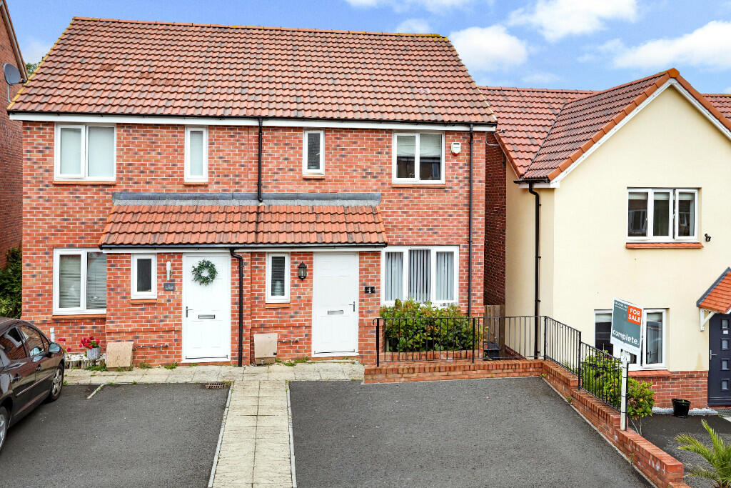 3 bedroom semidetached house for sale in Alfriston Road, Paignton, TQ3