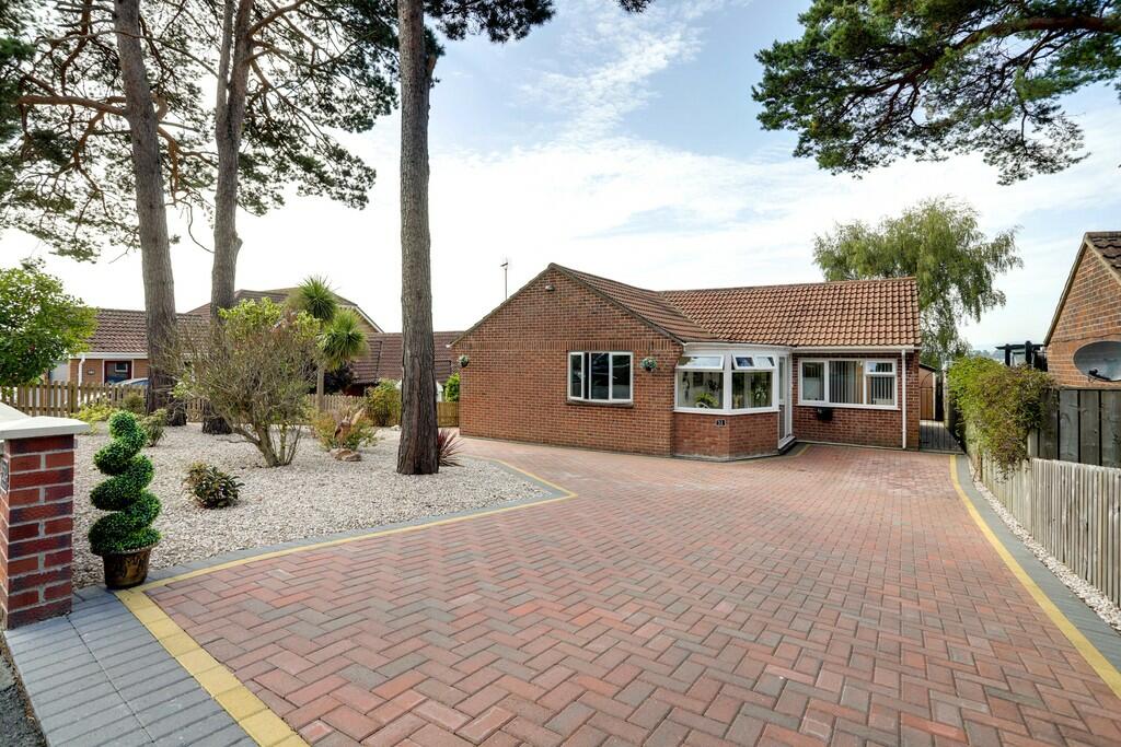 3 bedroom detached bungalow for sale in Fern Road, Newton Abbot, TQ12