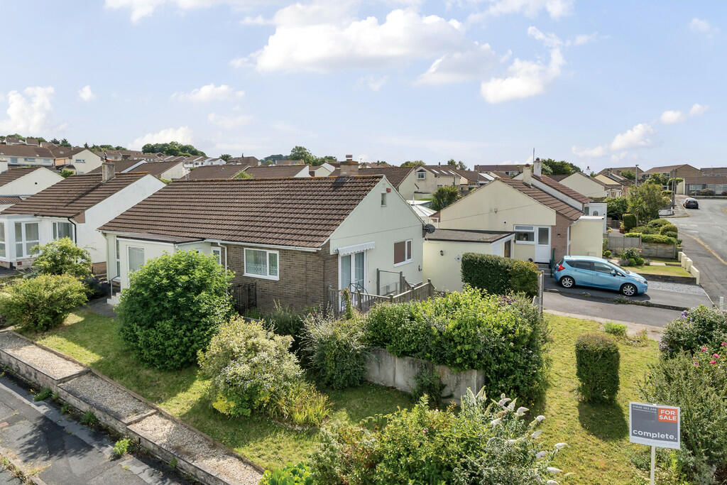 3 bedroom detached bungalow for sale in Fairwater Close, Kingsteignton