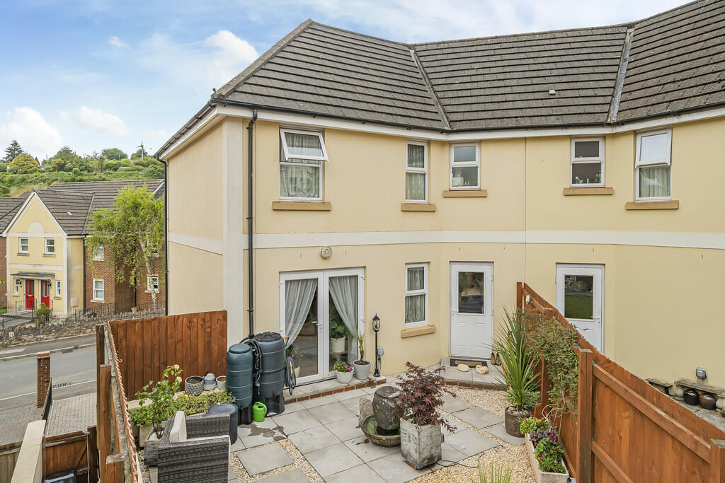 3 bedroom semidetached house for sale in Kingsley Avenue, Torquay, TQ2
