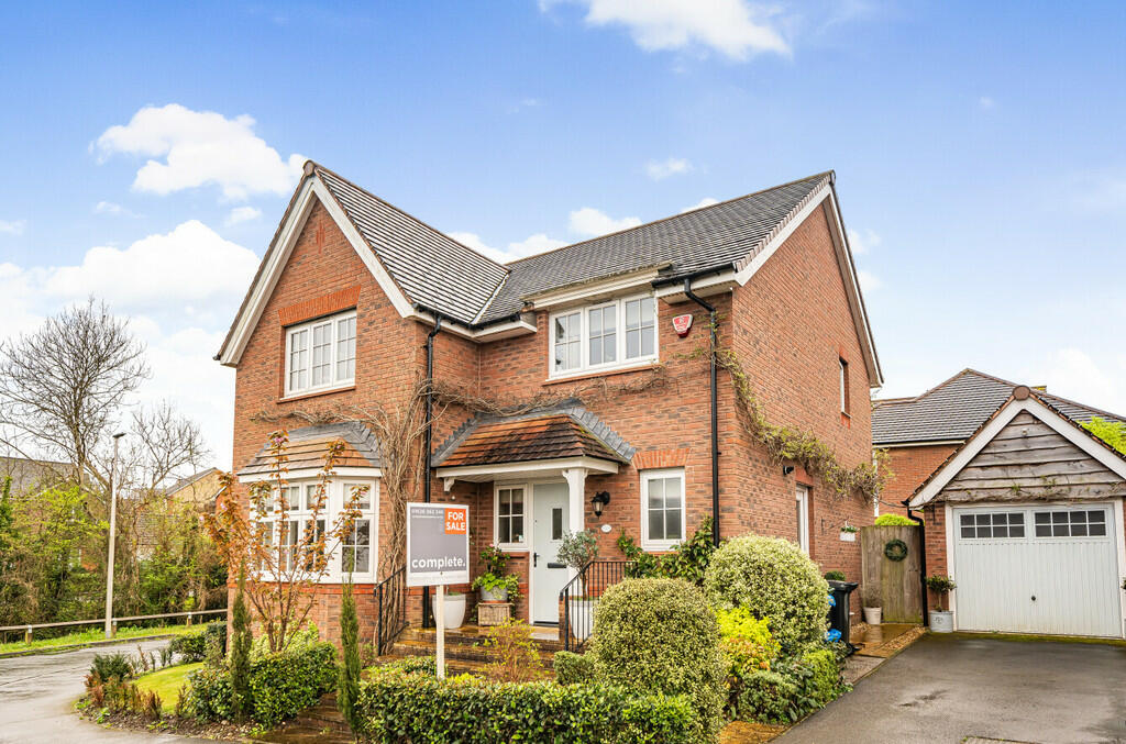 4 bedroom detached house for sale in 5 Clover Way, Newton Abbot, TQ12