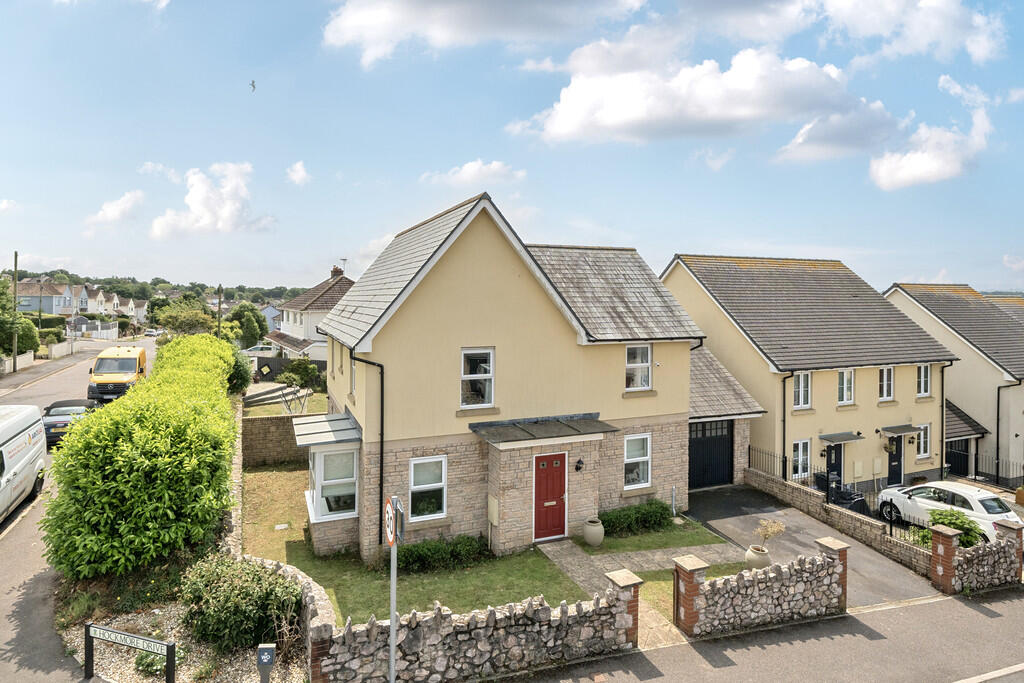 Main image of property: Hockmore Drive, Newton Abbot, TQ12 4FH
