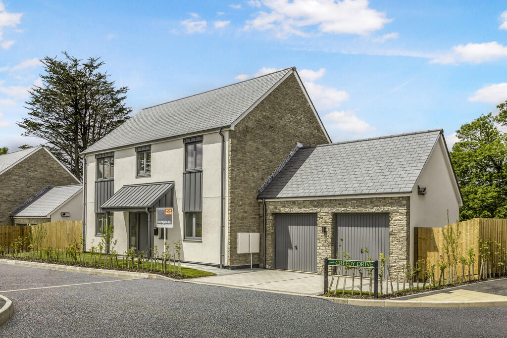 Main image of property: 2 Creedy Drive, Ipplepen, Newton Abbot