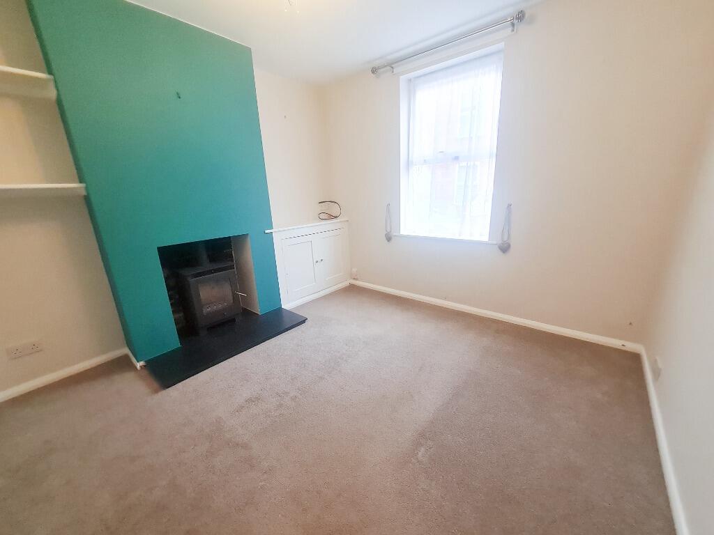 3 bedroom terraced house for rent in Saville Street, Lincoln, LN5