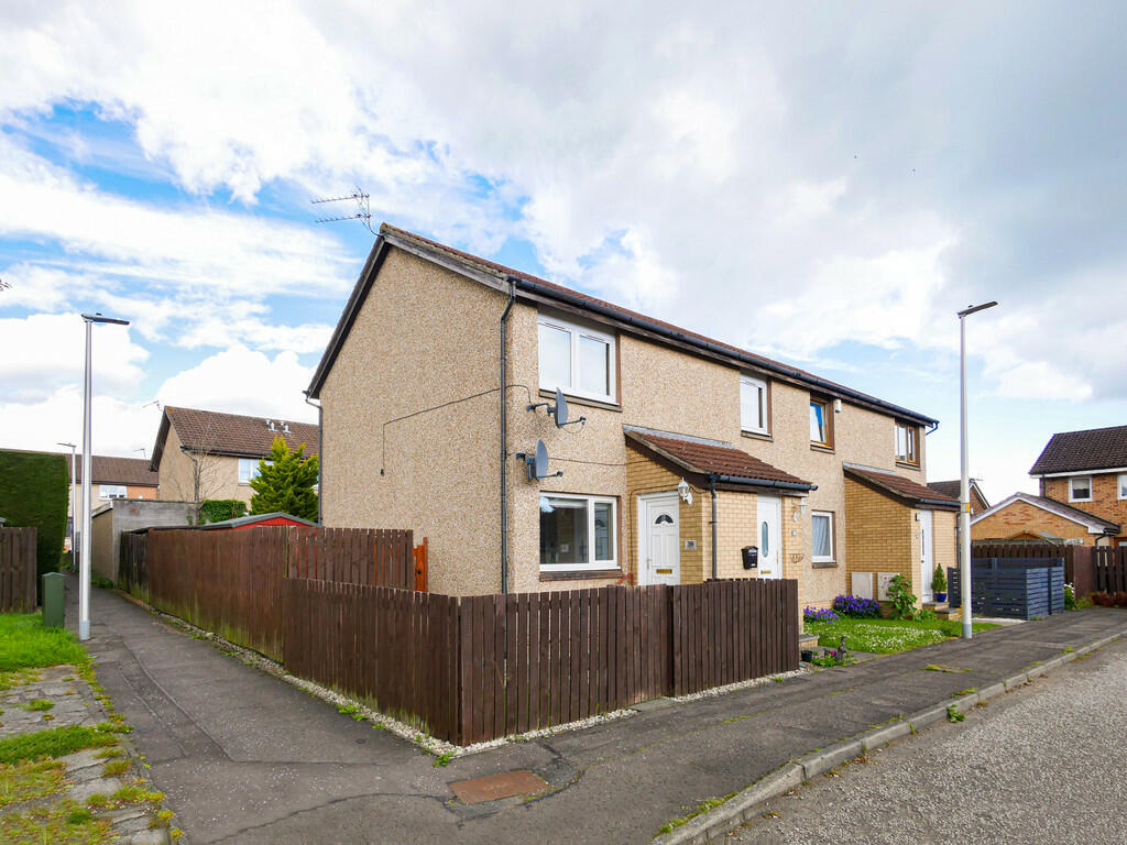 Main image of property: 39 Chirnside Place, Dundee, DD4 0TE