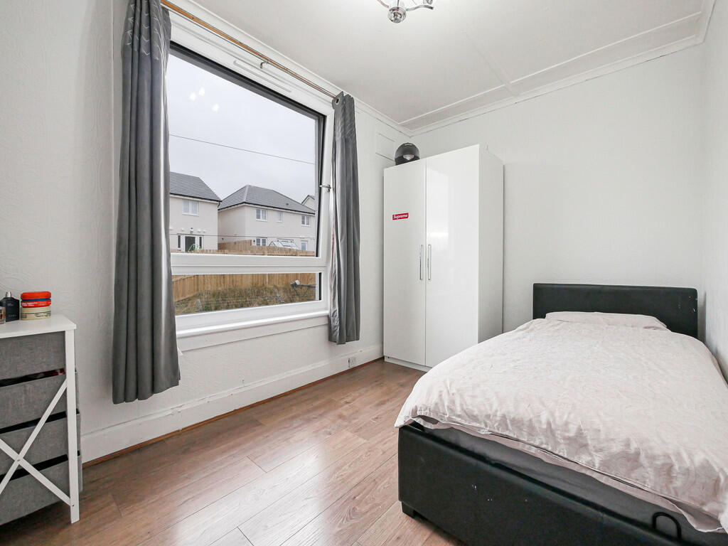 Additional property image - 24 Mains Drive Dundee DD4 9BW