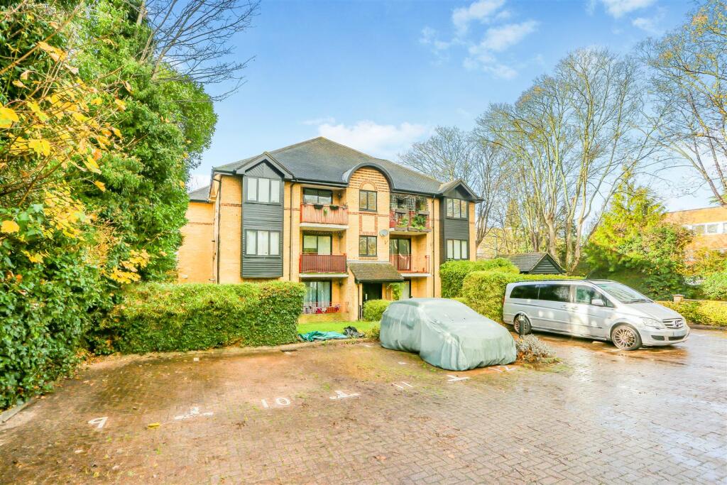 Main image of property: The Downsway, Sutton
