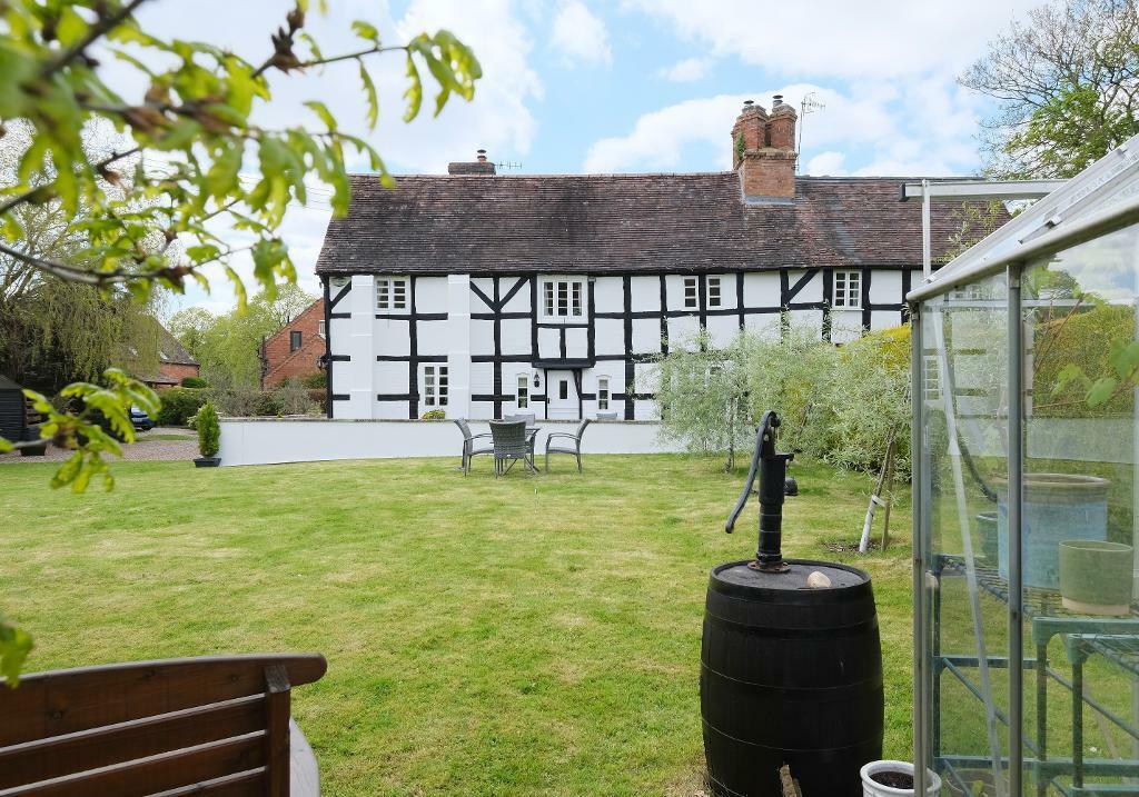 4 bedroom semidetached house for sale in Church Lane, Himbleton