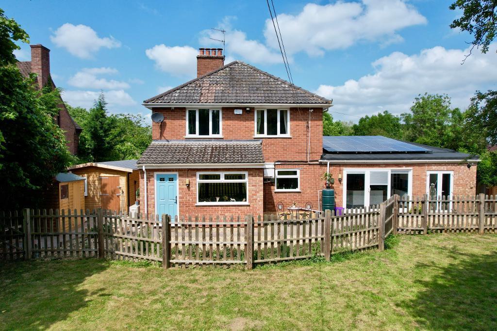 Main image of property: Worcester Road, Grafton Flyford, Worcester, Worcestershire, WR7 4PW