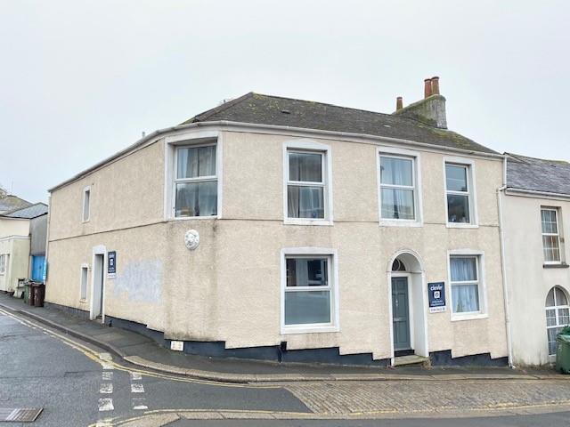 7 bedroom end of terrace house