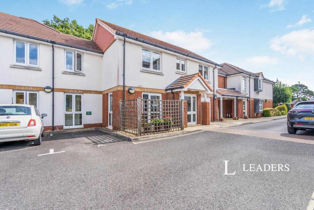 Main image of property: Pagham Court, 262 Hawthorn Road, PO21