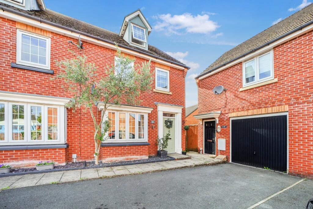 Main image of property: Ivy Avenue, Newton-Le-Willows, WA12 8HE