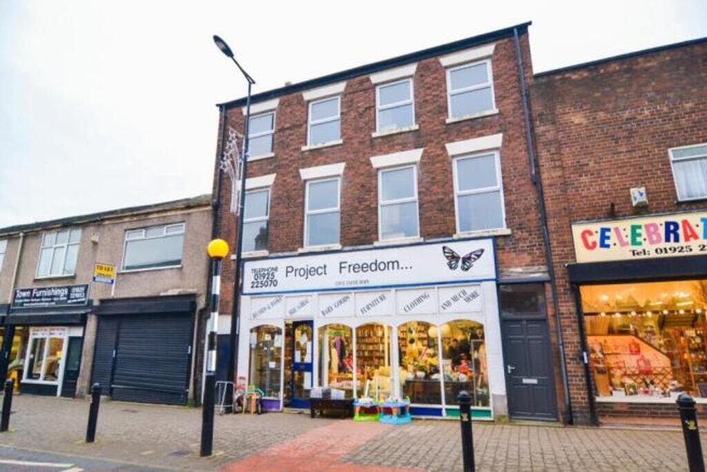 Main image of property: 17 Bridge Street, Newton-Le-Willows, WA12