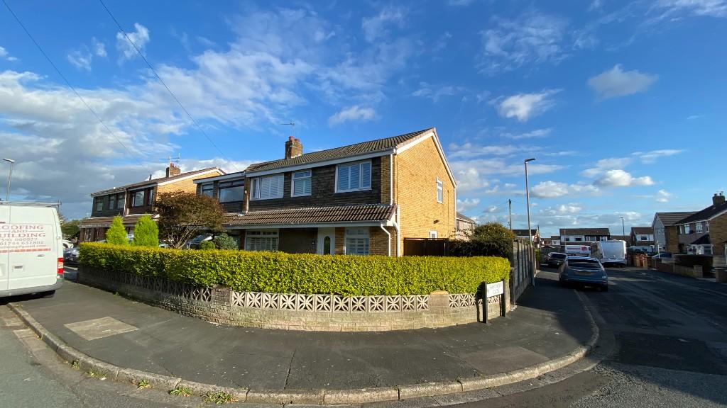 4 bedroom semidetached house for sale in Holly Road, Haydock, WA11