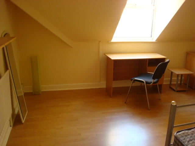 Main image of property: Elm Avenue, Nottingham