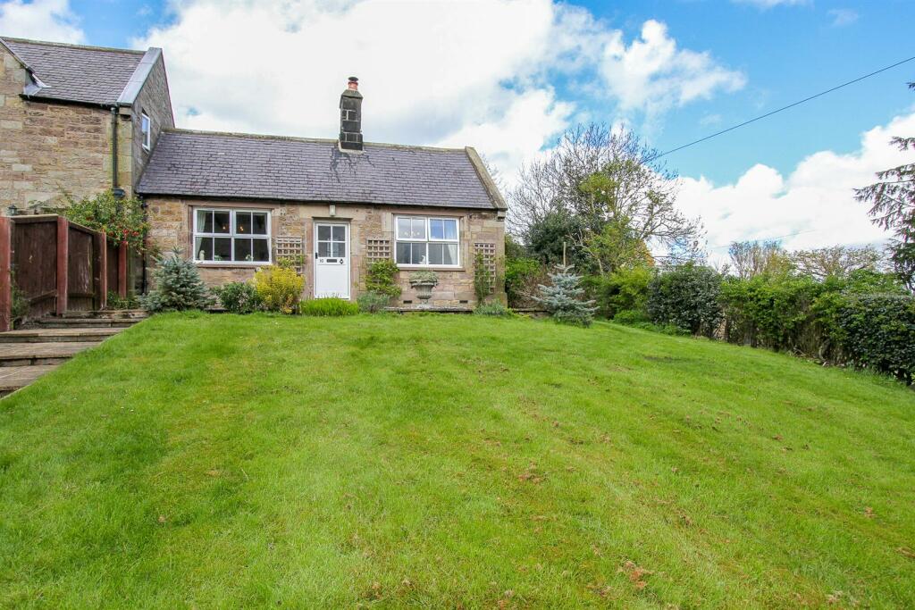 2 bedroom cottage for sale in New Road, Chatton, NE66