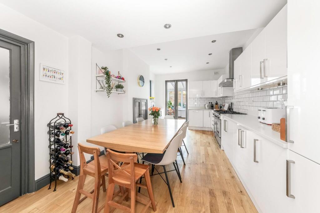 Main image of property: Phoenix Road, Penge, London, SE20