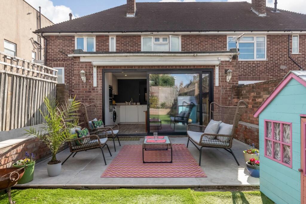 Main image of property: Tennyson Road, Penge, London SE20