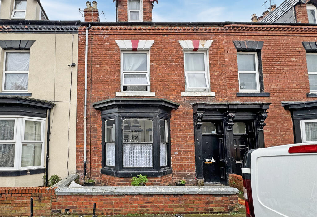 4 bedroom terraced house for sale in Milton Road, Hartlepool, County