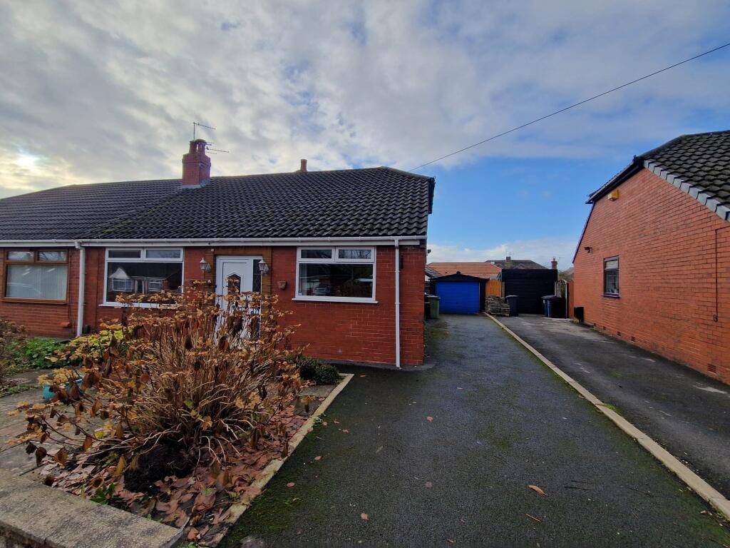 Main image of property: North Gate, Oldham, OL8