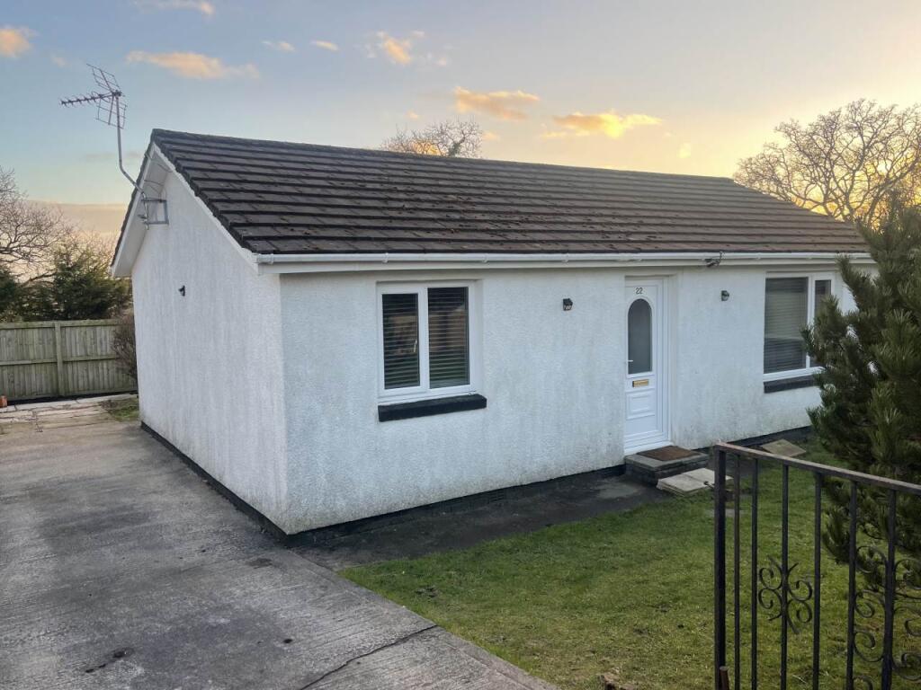 Main image of property: Cae Garn, Heol-Y-Cyw, Bridgend 