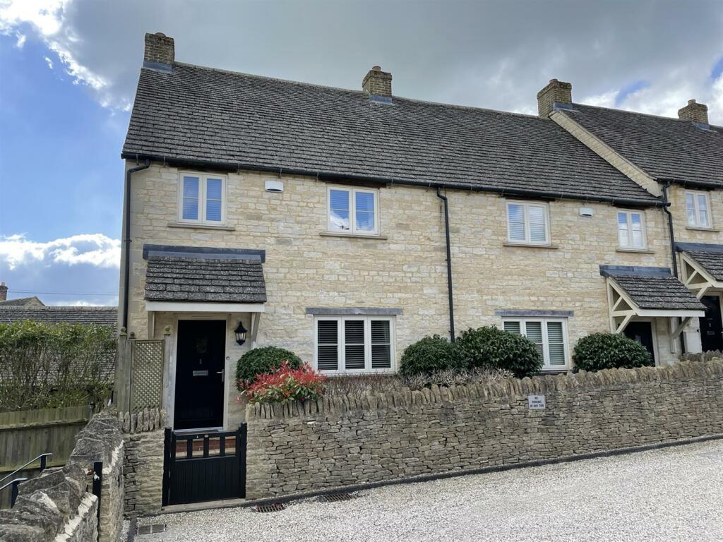 Main image of property: Queen Henrietta Place, Well Lane, Stow-on-the-Wold