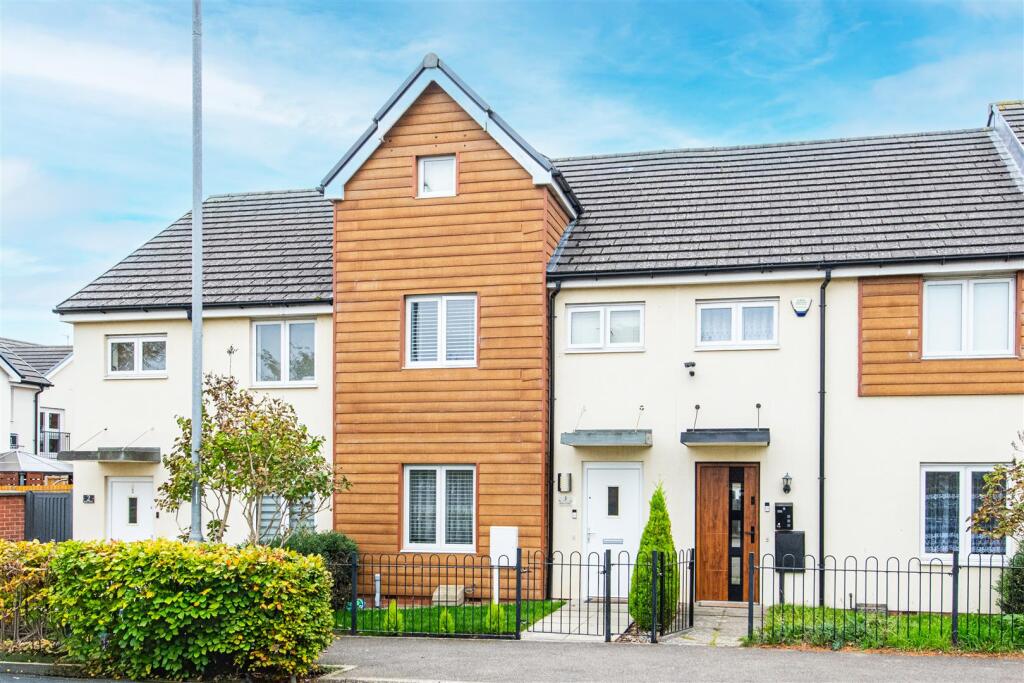 4 bedroom town house