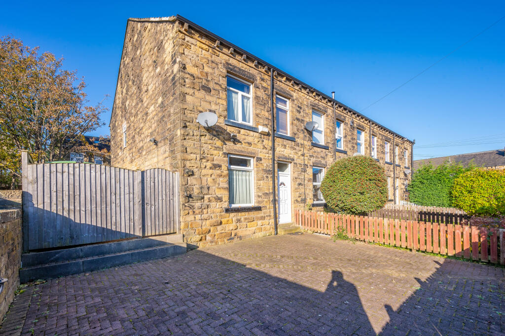 Main image of property: Oxford Street, Leeds, LS27
