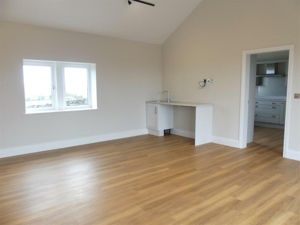 Additional property image - Coates Lane, Silsden