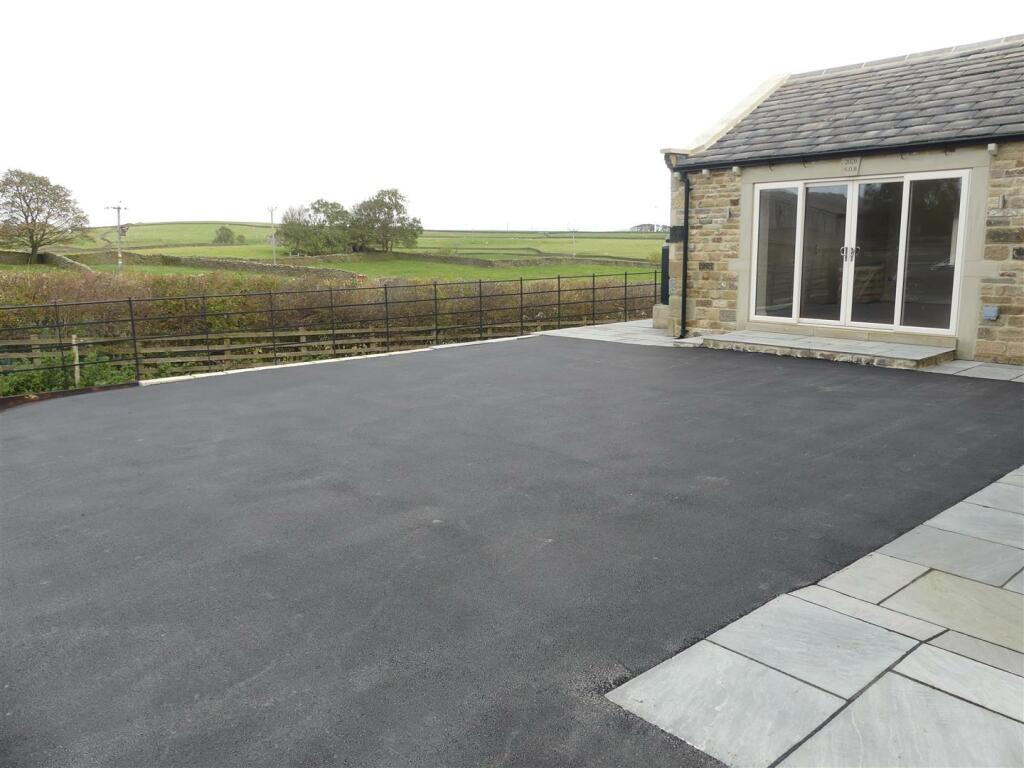 Additional property image - Coates Lane, Silsden