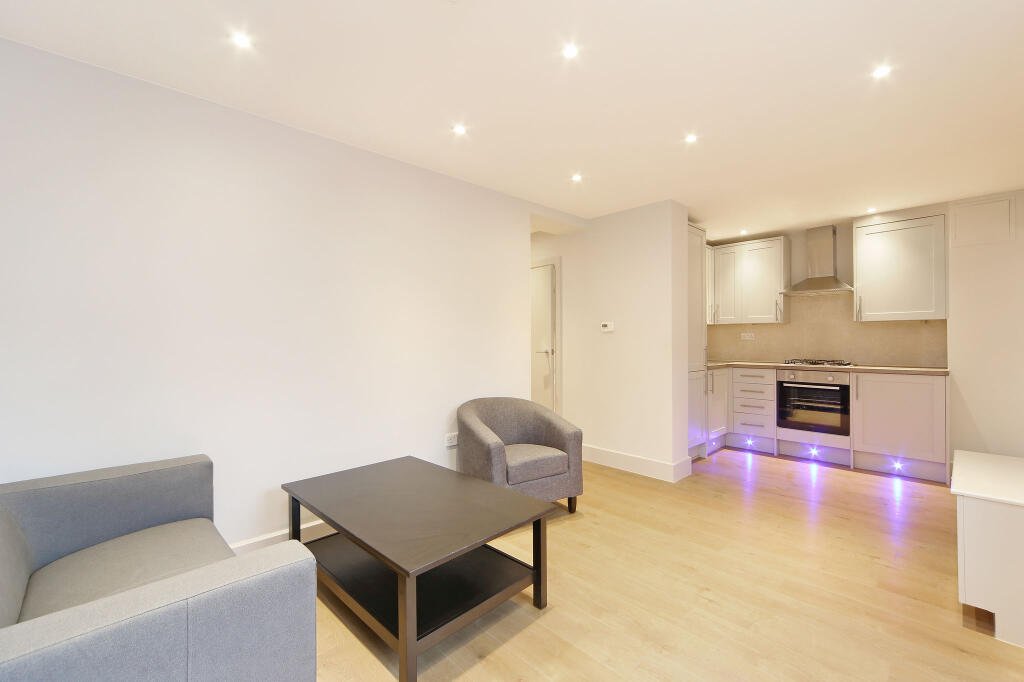 Main image of property: London Road, CROYDON, CR0 3PF