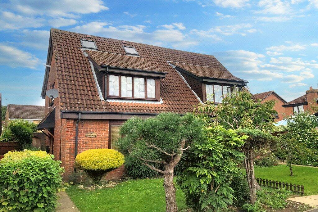4 bedroom semi-detached house for sale in Ferrers Drive, Grange Park, Swindon, Wiltshire, SN5