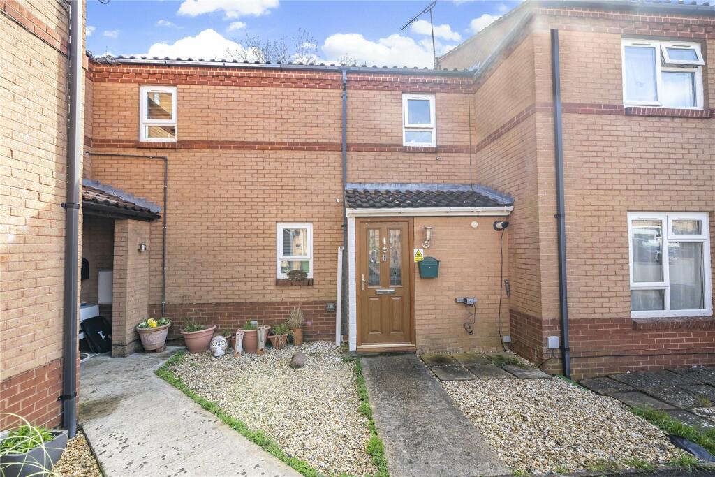 3 bedroom terraced house for sale in Castleton Road, Middleaze, West Swindon, Wiltshire, SN5