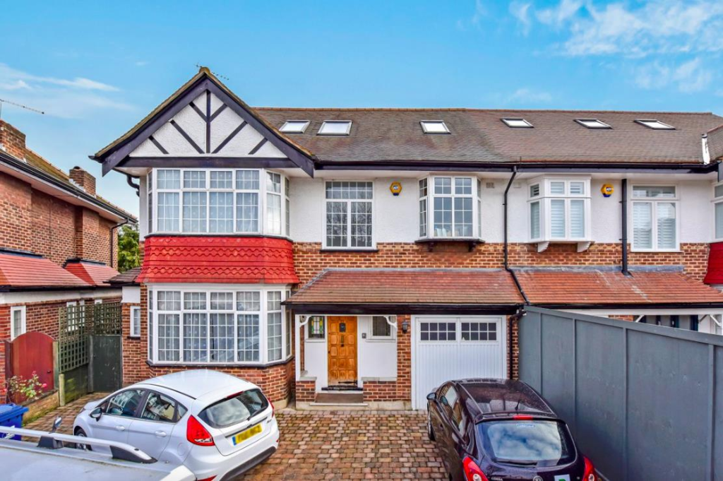 1 bedroom house share for rent in Delamere Road, London, W5