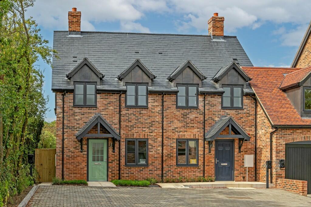 Main image of property: Arundel Court, MK16