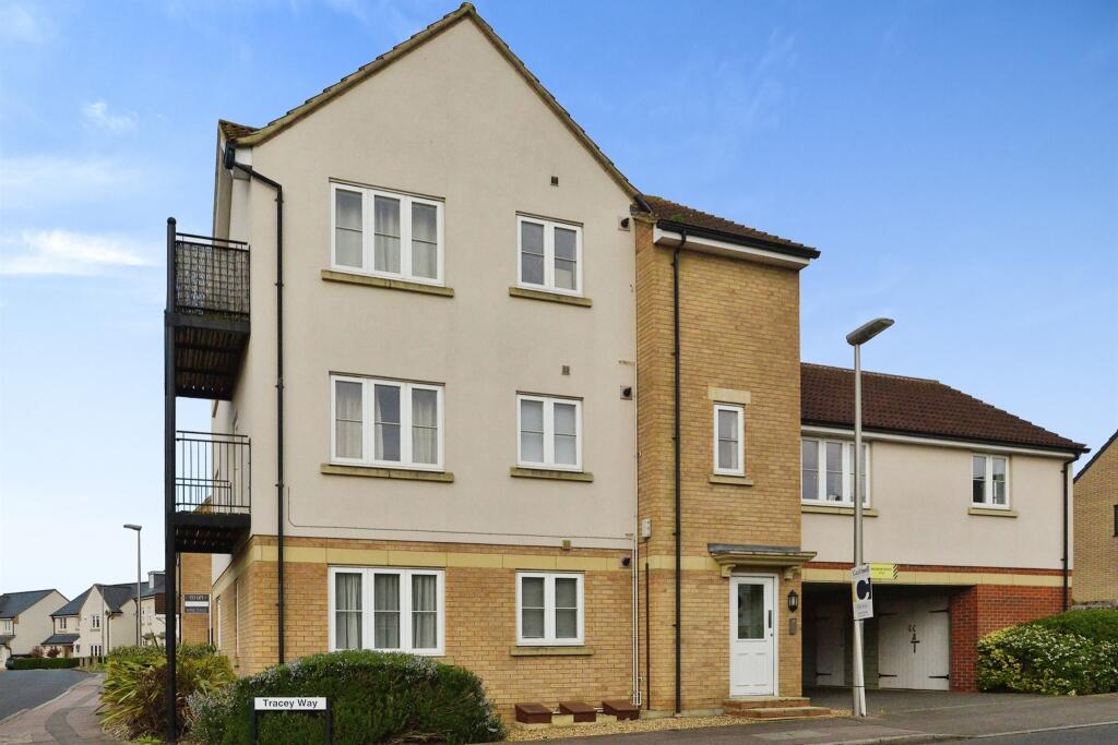 1 bedroom coach house for sale in Tracy Way, Oxley Park, Milton Keynes, MK4