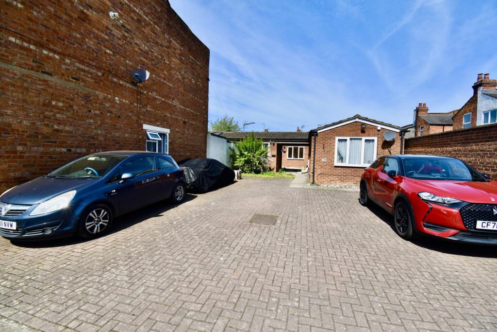 Main image of property: Derby Road, Northampton NN1 4JP
