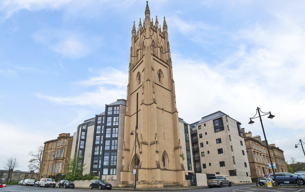 2 bedroom flat for sale in park circus place, park district, g3