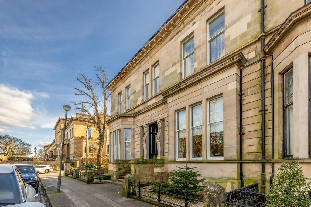 2 bedroom apartment for sale in Lancaster Terrace Dowanhill G12