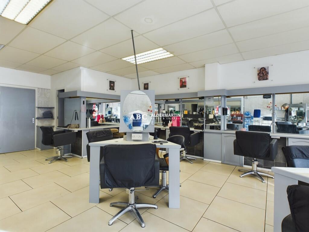 Additional property image - The Quadrant, St Albans, AL4
