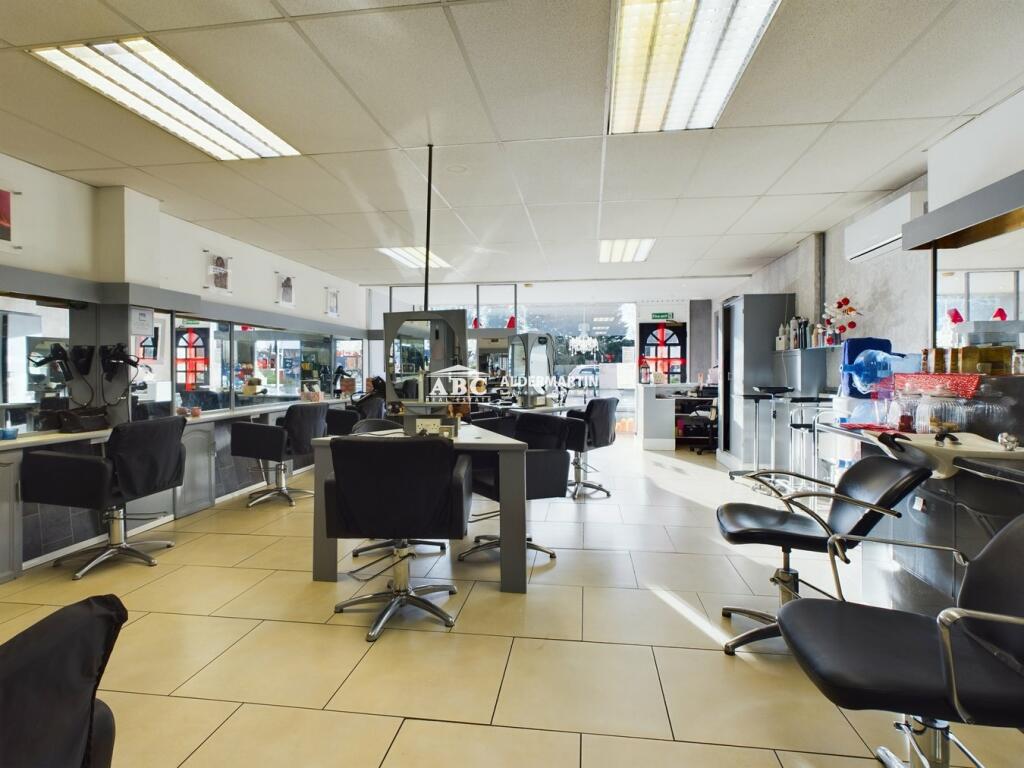 Additional property image - The Quadrant, St Albans, AL4