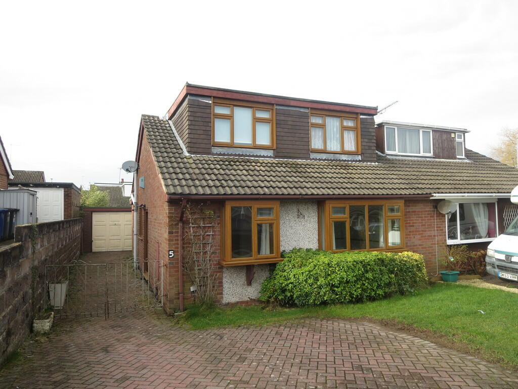 4 bedroom semidetached bungalow for sale in Heather Glade, Madeley