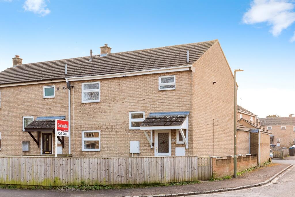 3 bedroom semidetached house for sale in Sycamore Drive, Carterton, OX18