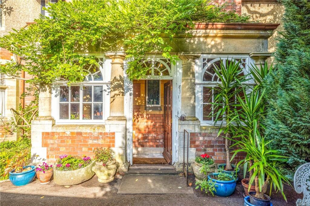 8 bedroom detached house for sale in Quemerford, Calne, Wiltshire, SN11