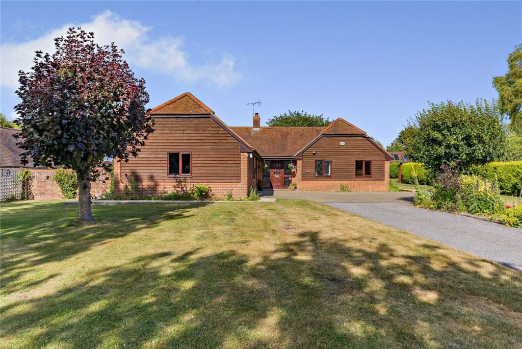 Main image of property: Ginge Road, West Hendred, Wantage, Oxfordshire, OX12