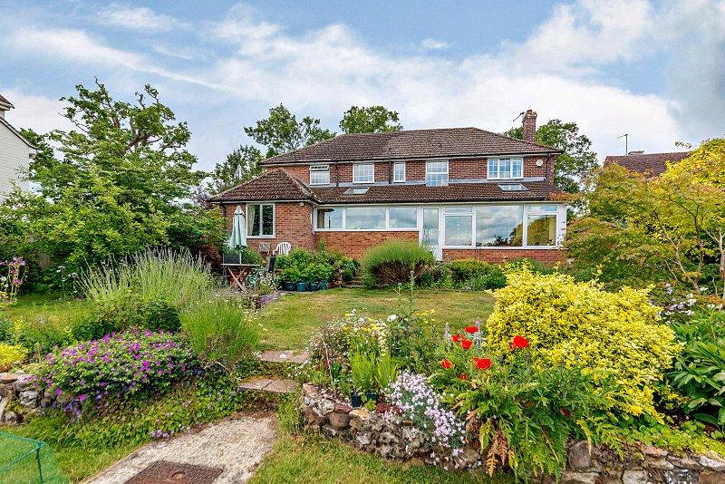 4 bedroom detached house for sale in The Ridge, Cold Ash, Thatcham