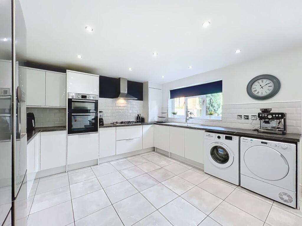 Additional property image - Tynewydd Drive, Castleton, Cardiff