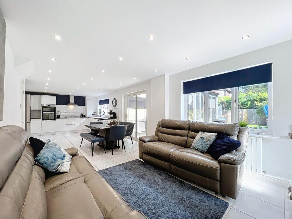 Additional property image - Tynewydd Drive, Castleton, Cardiff