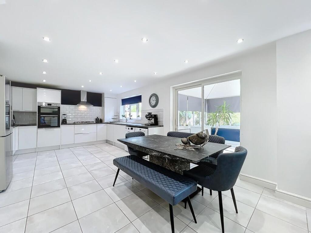 Additional property image - Tynewydd Drive, Castleton, Cardiff