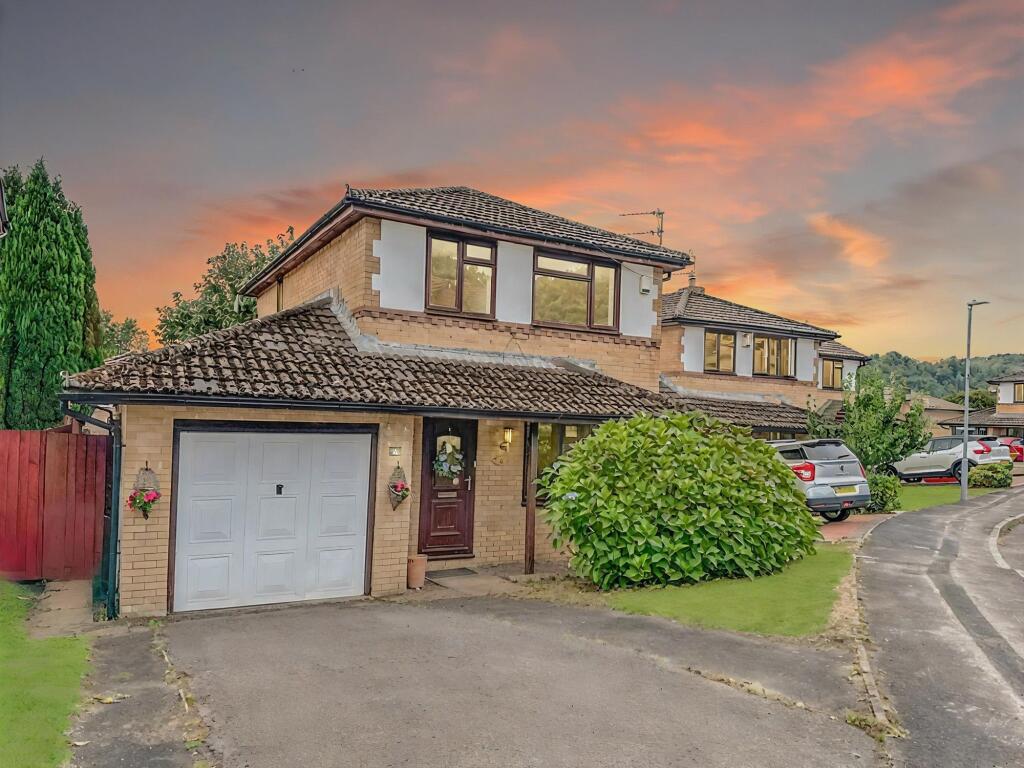 Main image of property: Cwm Gwynlais, Tongwynlais, CF15